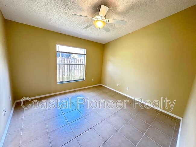 Building Photo - 10248 Cody Ln