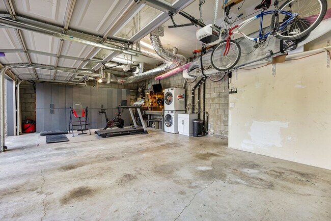Building Photo - 4006 Milaca Pl