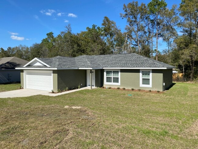 Building Photo - Custom Home - Desirable SE Ocala Neighborhood 3/2/2 **Won't Last**