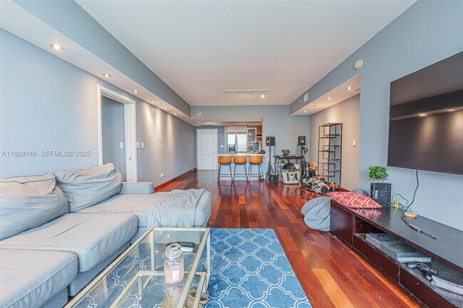 Building Photo - 335 S Biscayne Blvd