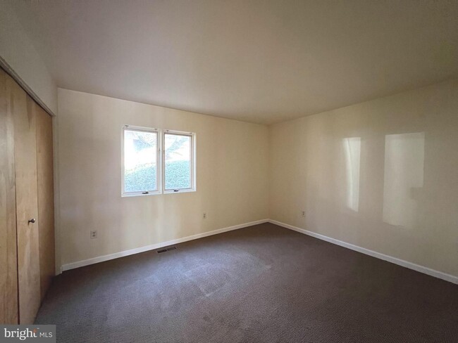 Building Photo - Beautiful 3bd 3bth contemporary A-framed home in the prestigious Eagle's Nest community.