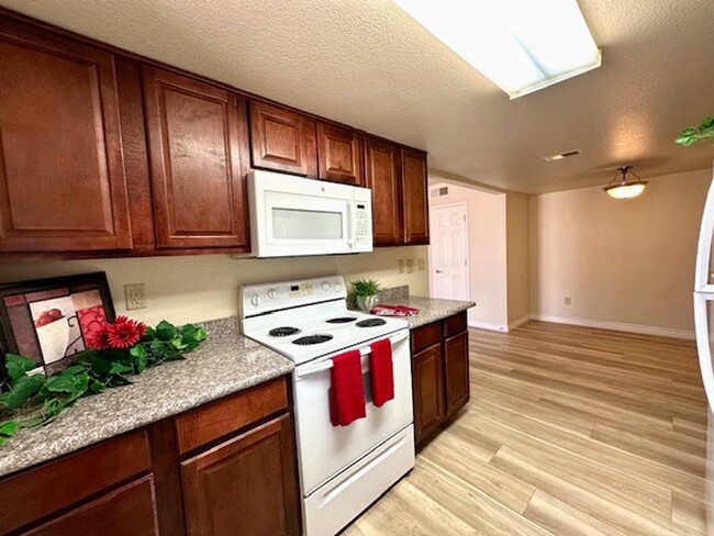 Building Photo - Guard Gated SW Community. 1 Bed. 1 Bath. 2...