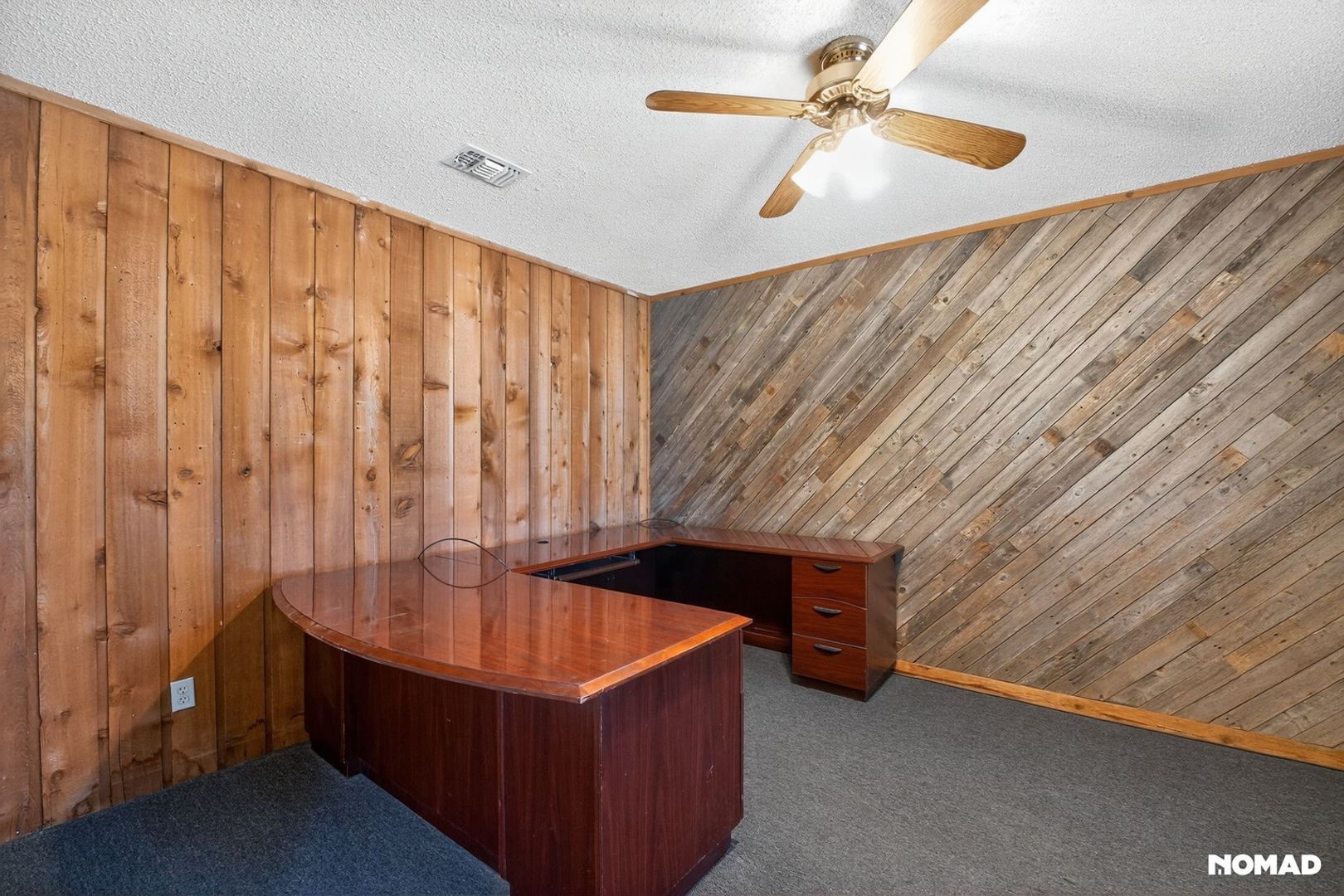 Building Photo - 604 Fegan St