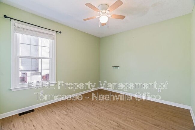 Building Photo - 1630 Lillian Cir