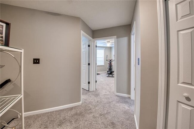 Building Photo - 109 Shaley Dr