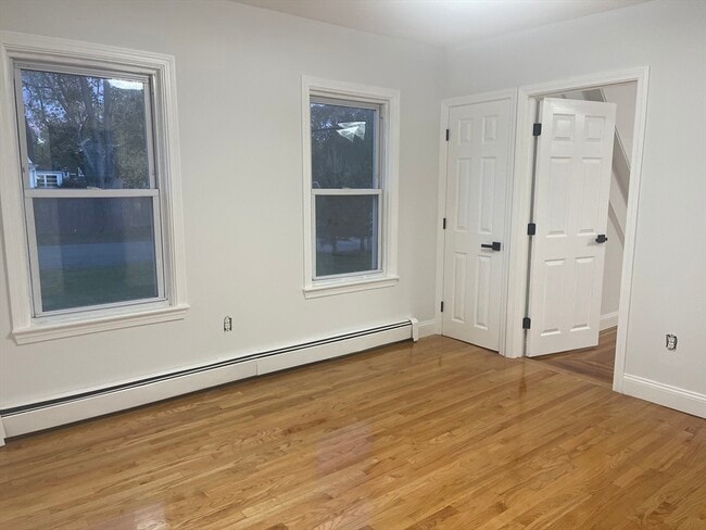 Building Photo - 324 Park St