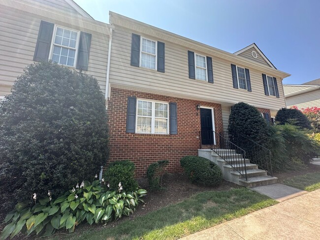 Primary Photo - 3 Bedroom Townhouse off Wards Ferry Road