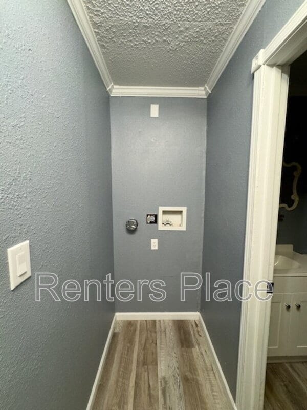Building Photo - 16929 S Memorial Dr
