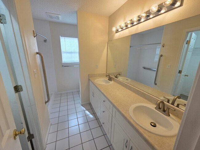 Building Photo - 776 Pearl Sand Dr