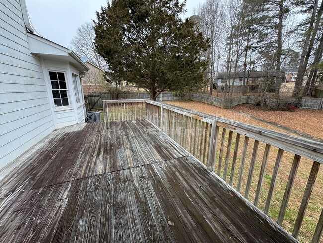 Building Photo - 2990 Summit Ridge