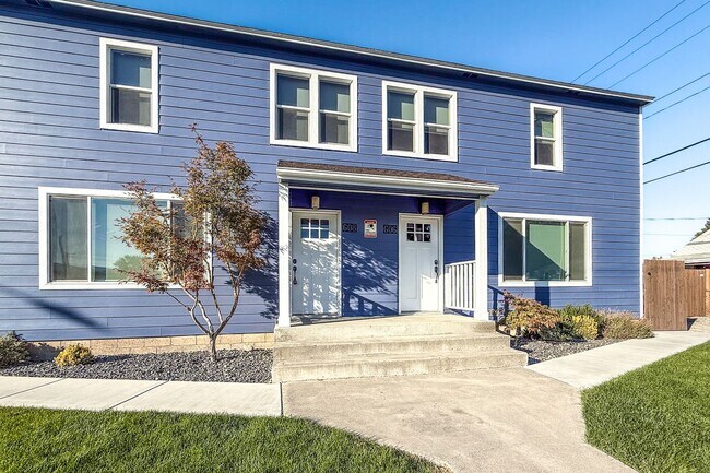 Building Photo - Remodeled 3-Bedrom Richland Alphabet Home ...