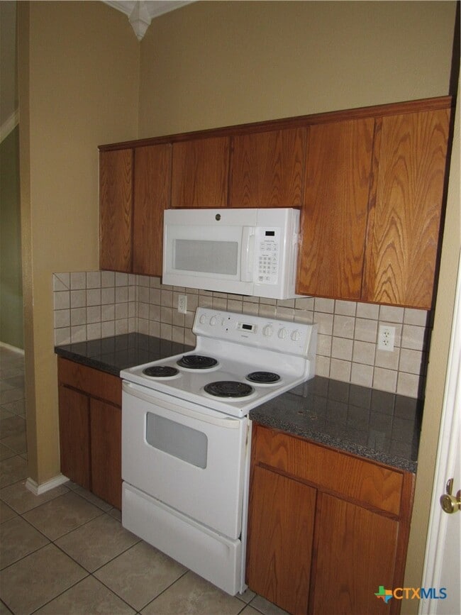 Building Photo - 4301 Elms Run Cir