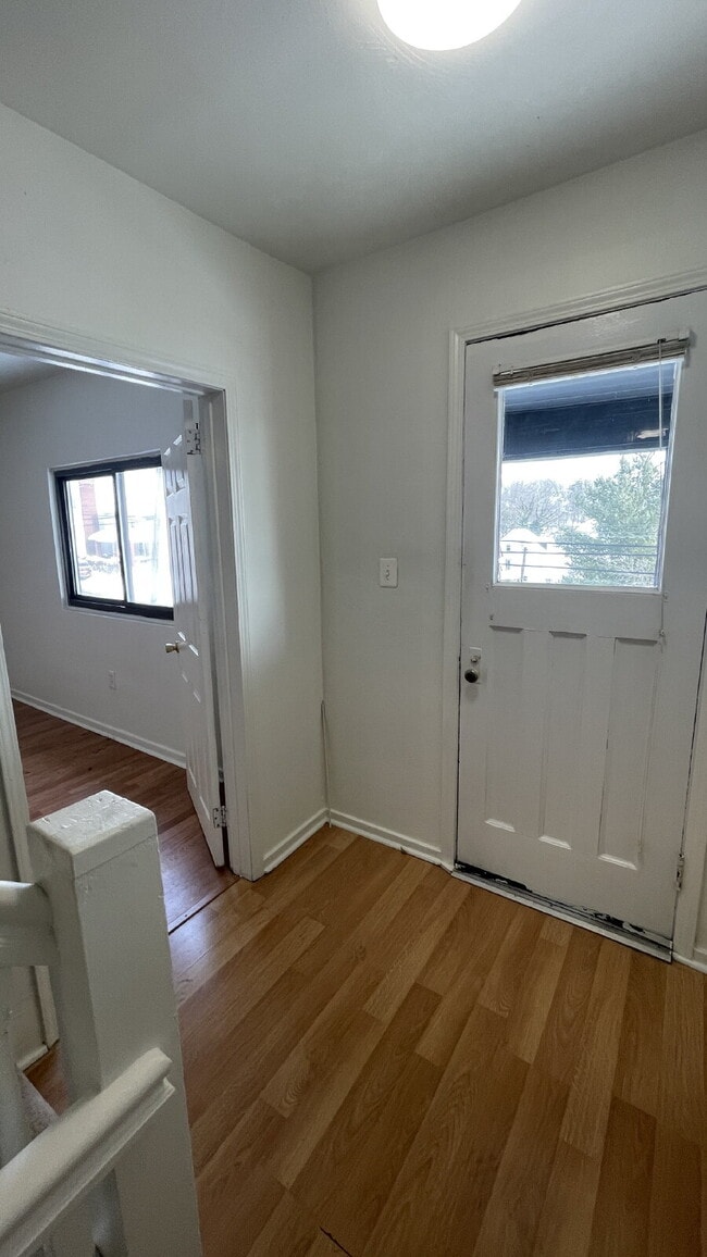 Building Photo - Spacious 3-Bedroom in Bellevue – Minutes from Downtown Pittsburgh!