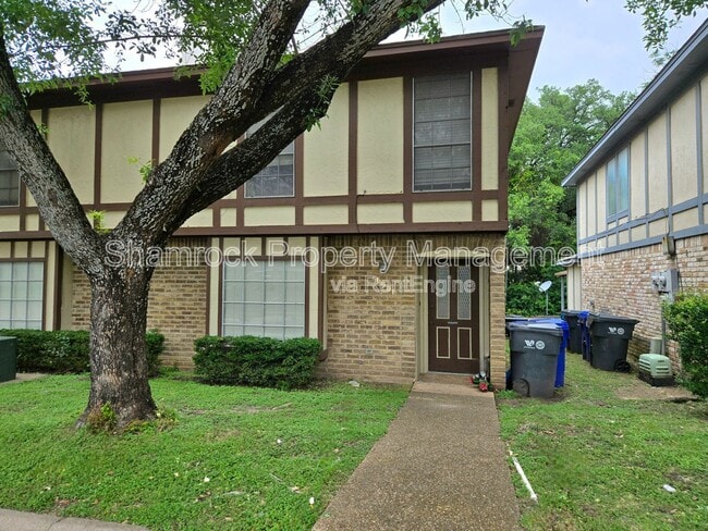 Primary Photo - 6901 Old Briarstown Dr