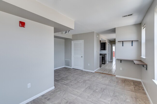Building Photo - 6602 Ridge Ave