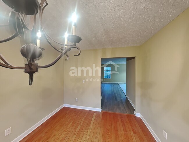 Building Photo - 3505 Bent Wood Ct