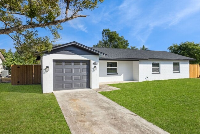 Building Photo - Fully Remodeled Winter Park Home
