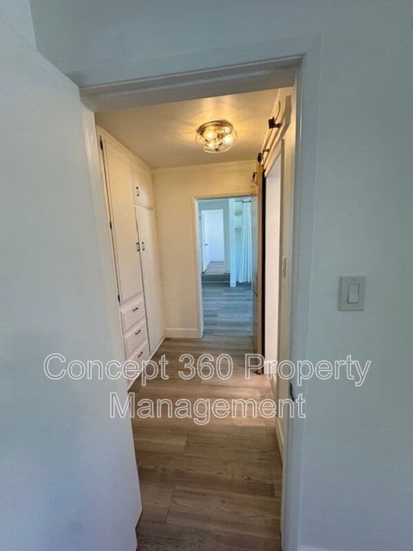 Building Photo - 1139 E OCEAN Blvd