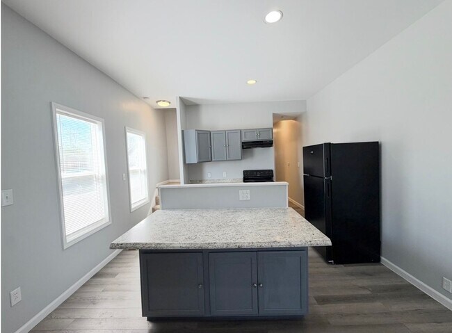 Building Photo - 1756-1756 S Delaware St