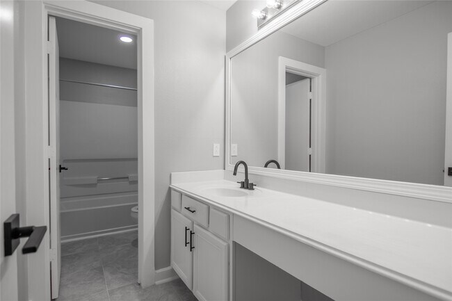Building Photo - 20911 Young Meadows Way