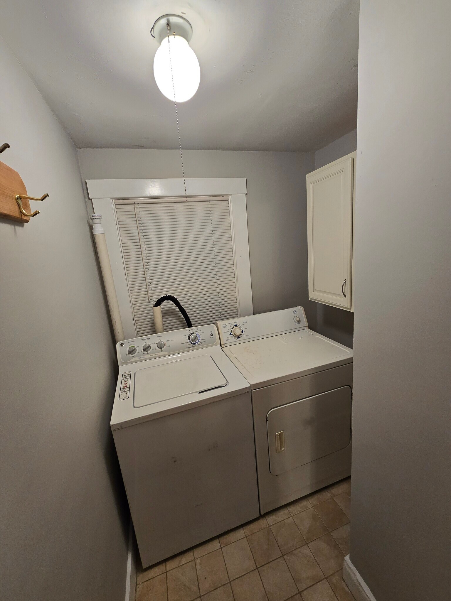 Laundry Room - 12 Leland Rd