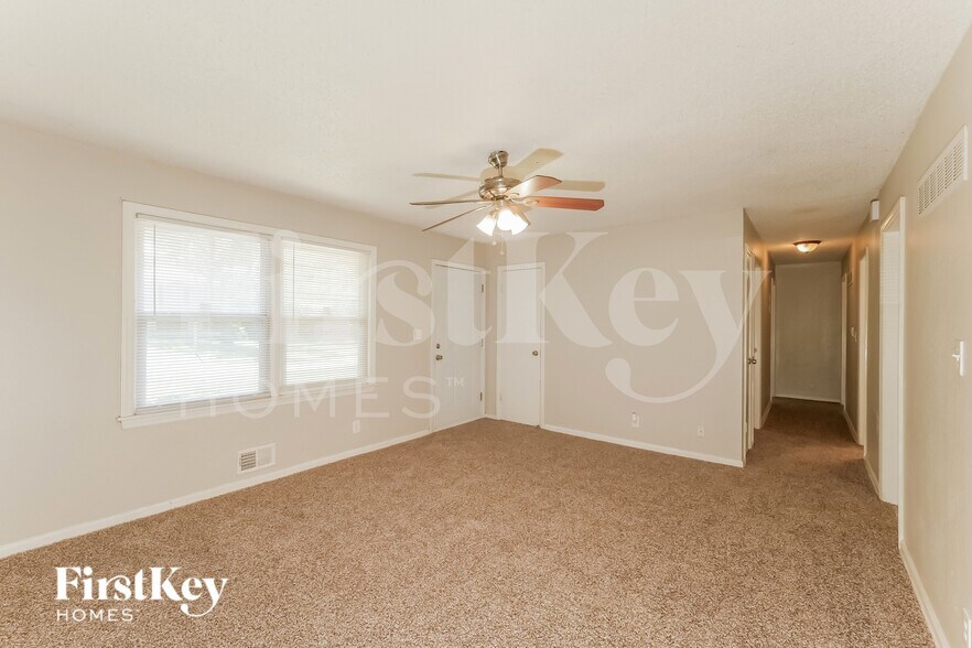 Building Photo - 9807 Drury Ave