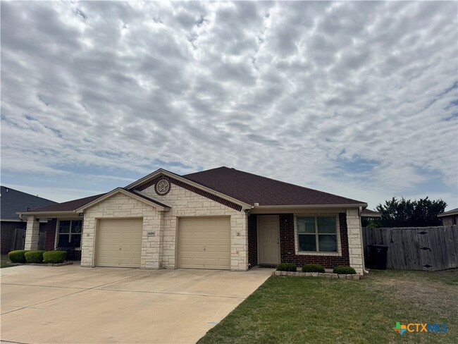 Building Photo - 4606 Cambridge Dr