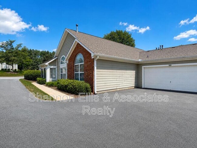 Building Photo - 3057 Orchard Ridge Cir