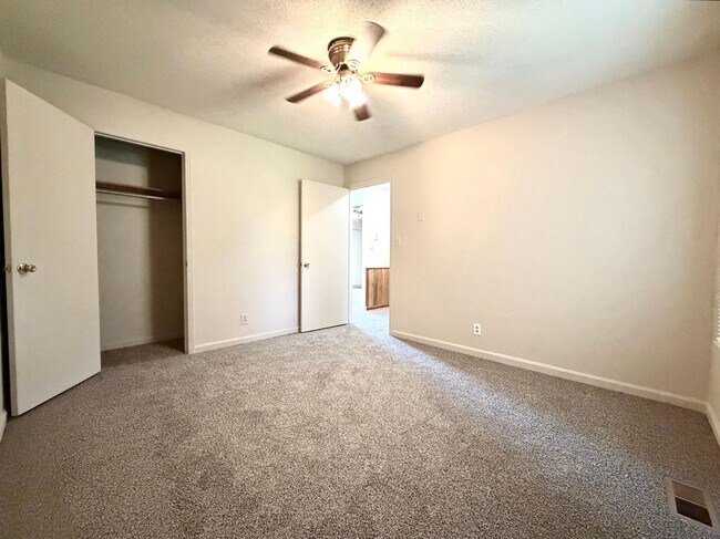 Building Photo - Bancroft Circle Apartments