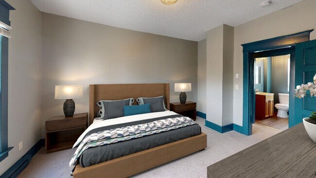 Building Photo - 6307-6321 Roosevelt Way NE