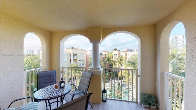 Building Photo - 19701 E Country Club Dr