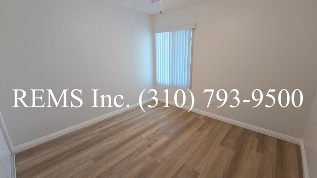 Building Photo - Fully Remodeled Single Family Home with Garage and Private Yard