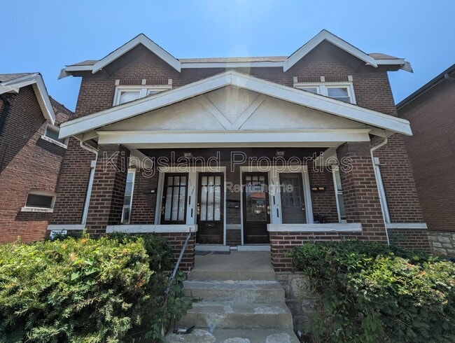 Building Photo - 5028 Chippewa St