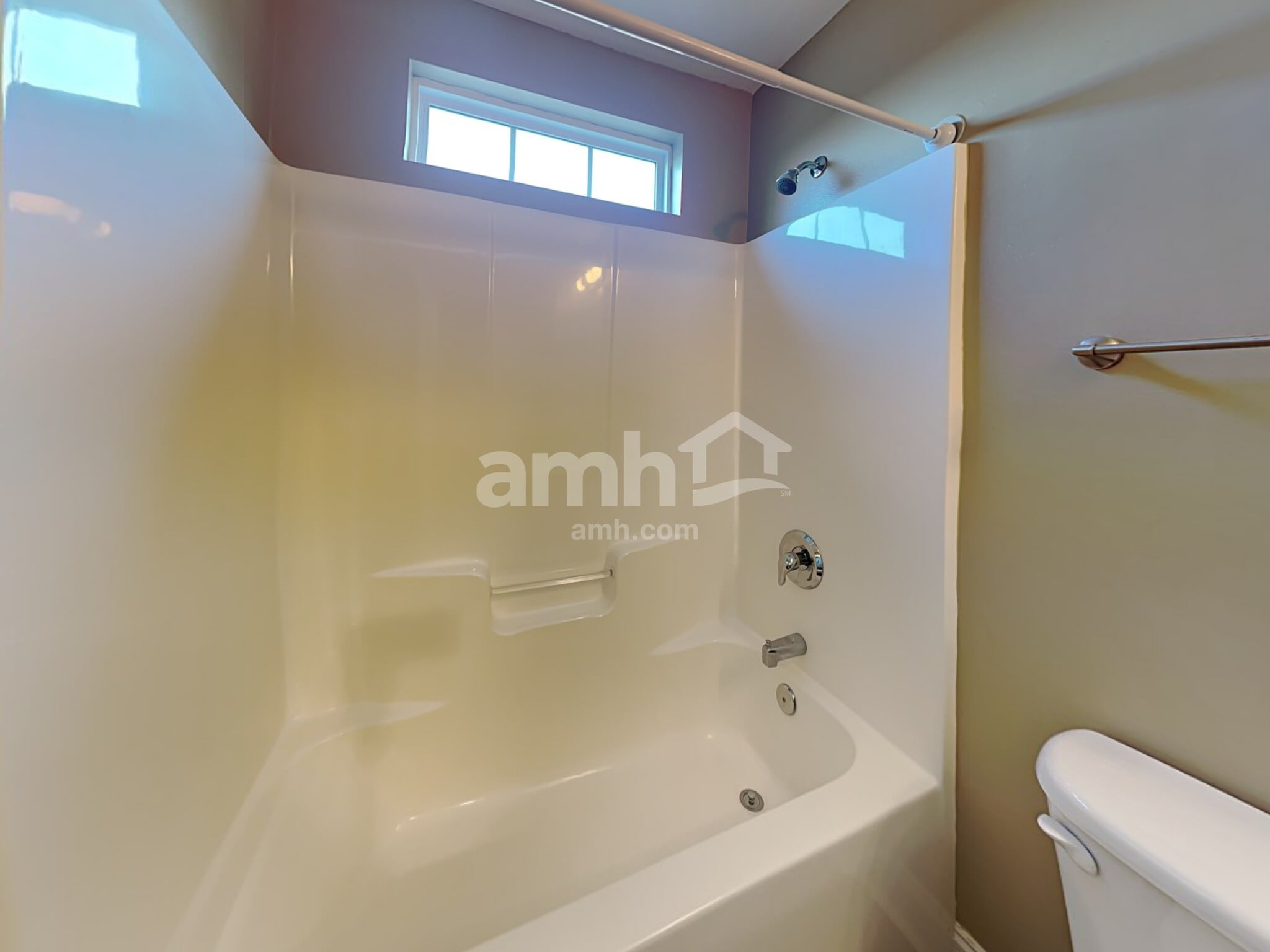 Building Photo - 230 Barberry Ln