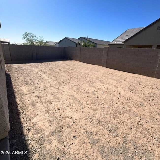 Building Photo - 1751 W Aztec Dr