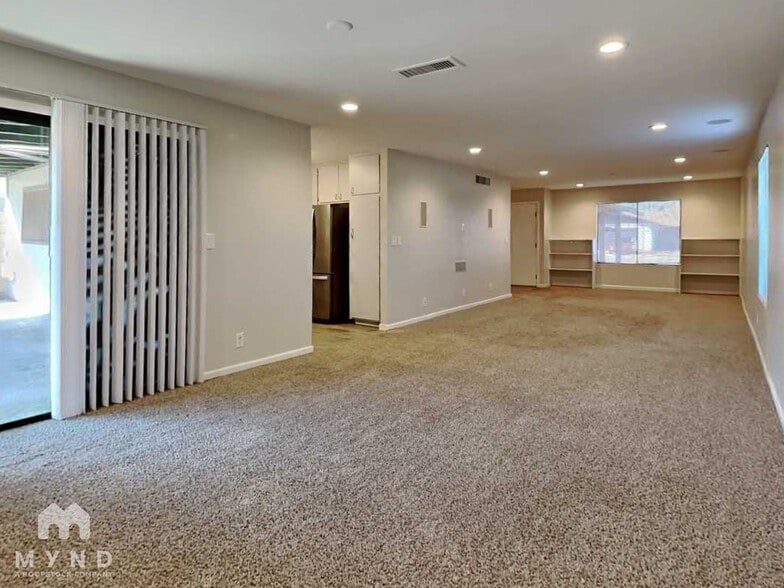 Building Photo - 4903 W Golden Ln