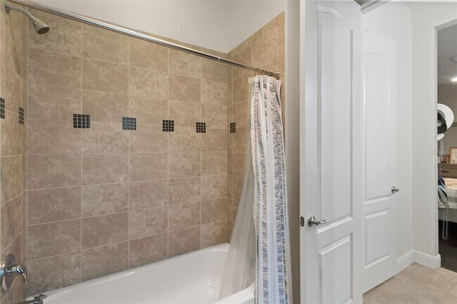 Building Photo - 3967 Equine Cove