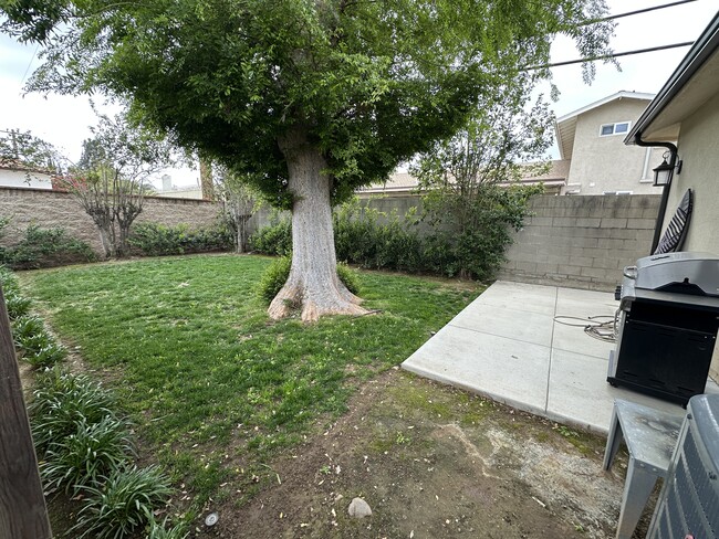Yard with patio - 7522 Alta Cuesta Dr