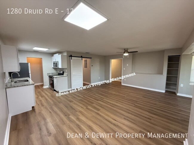 Building Photo - 1280 Druid Rd