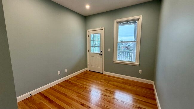 Building Photo - 663 Columbia Rd