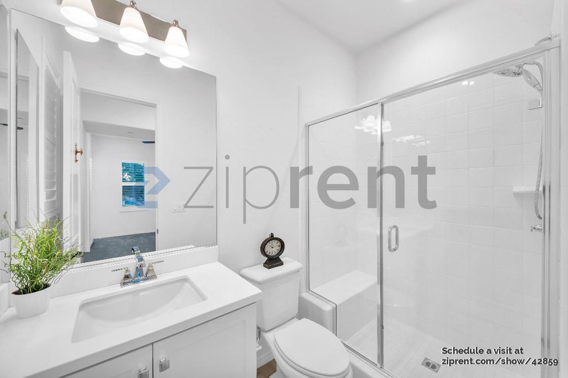 Building Photo - 20551 Arden Pl