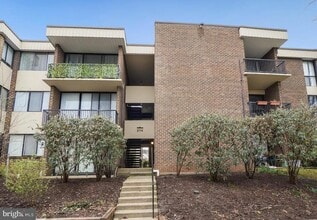 Building Photo - 2114 Bonnywood Ln