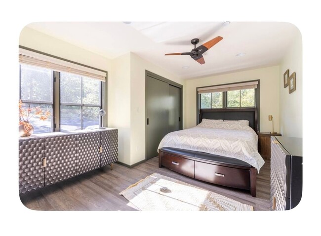 Building Photo - Charming 1BR Condo in Kenmore in forest se...