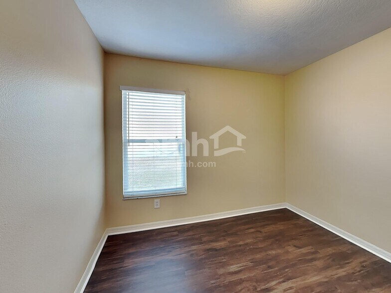 Building Photo - 4021 Kingsfield Dr
