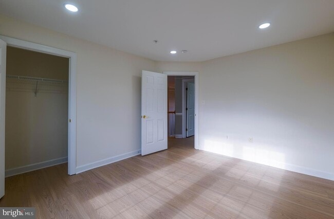 Building Photo - 7709 Killbarron Dr