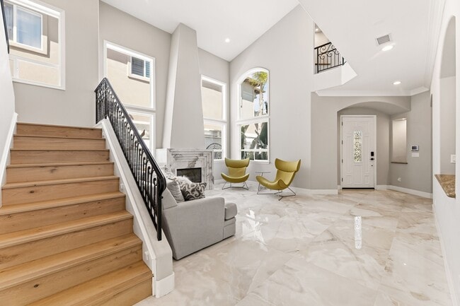 Building Photo - 1832 11th St