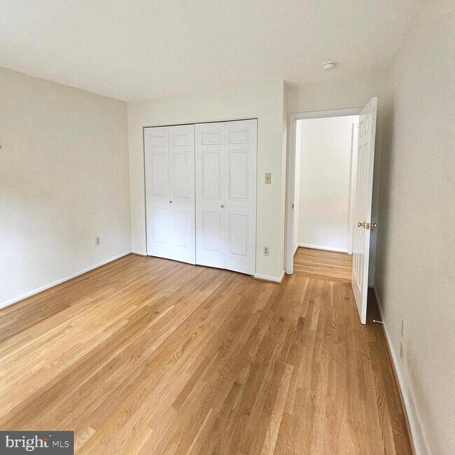 Building Photo - 6004 Station View Ct