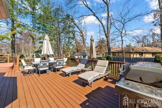 Building Photo - 4 Rebel Run Dr