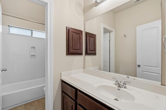 Building Photo - 7436 Bonniebrook Dr