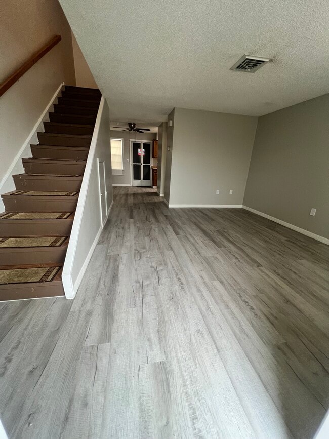 Building Photo - 307 US Highway 27 S